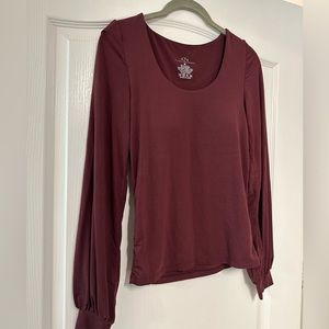 Klassy network puffer sleeve top